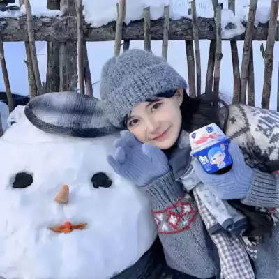 黄莉颖